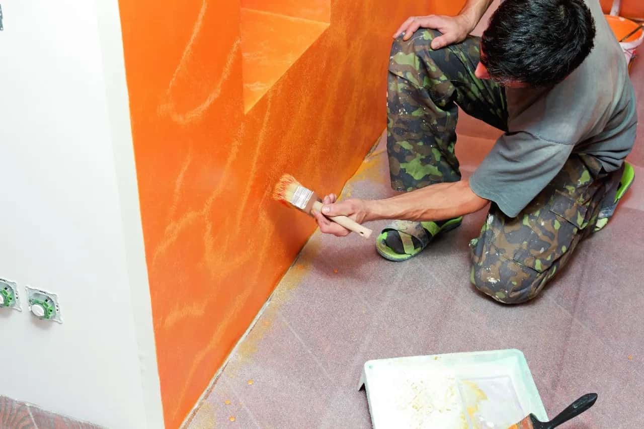 Czym malować rysunki na ścianie, by uniknąć nieudanych efektów?